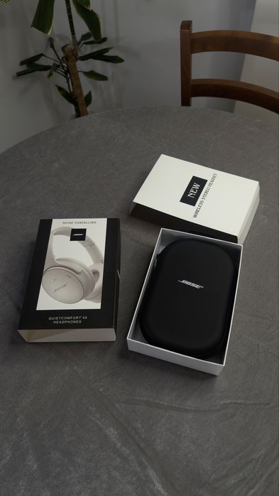 Headphones Bose quietcomfort noise cancelling
