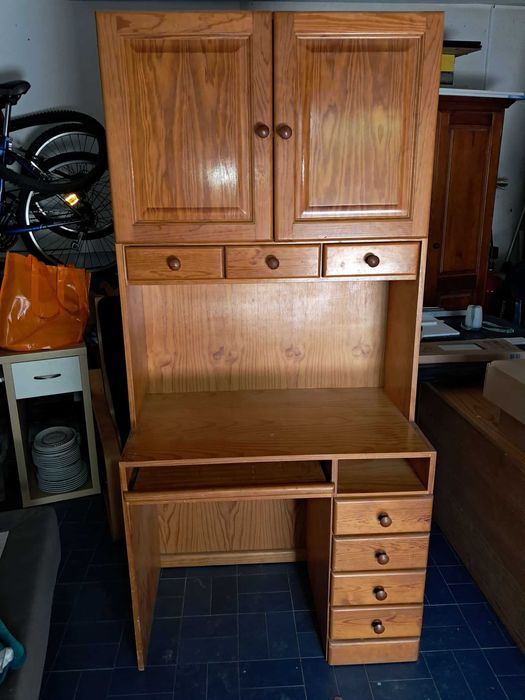 Estante de estudo - Secretária