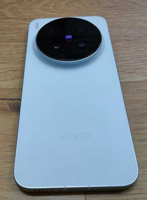 Vivo x300 Pro 12/256GB  e oppo X9 pro novo selado com garantia