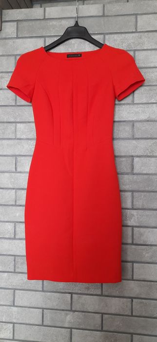 Продам сукню Monton