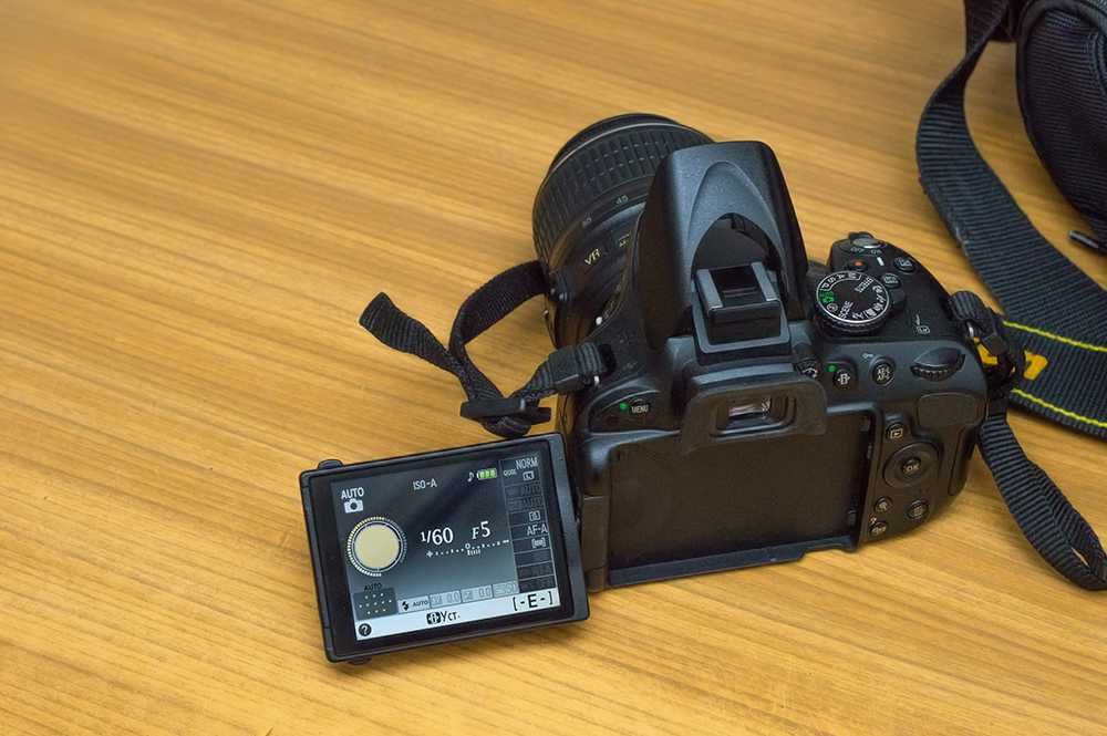 Продам Nikon D5100 дзеркальний фотоапарат. Комплект