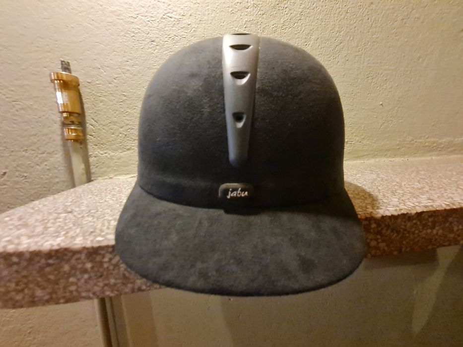 Kask jeździecki damski jabu