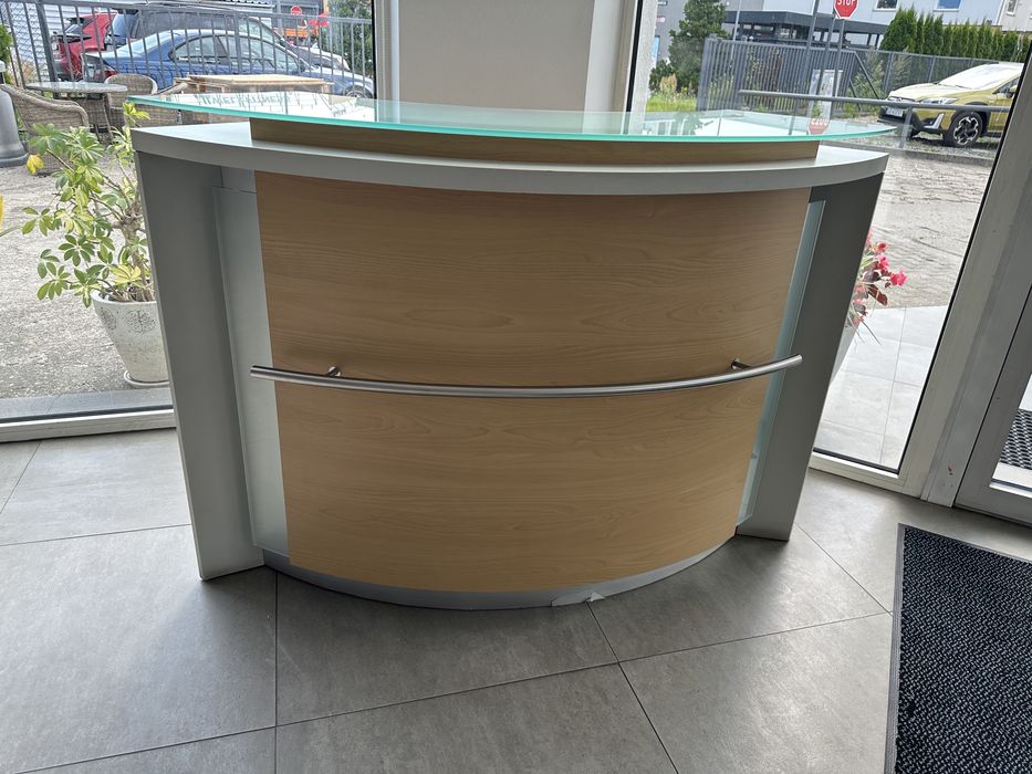 Biurko do obslugi klientów