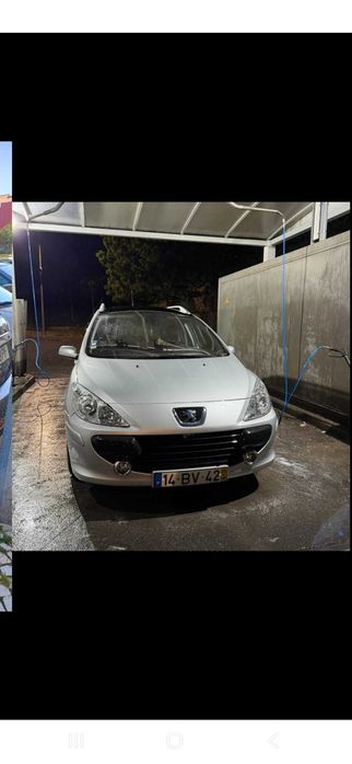 Peugeot 307 SW 1.6 HDi de 2006, edição Black & Silver, com 272.930 km