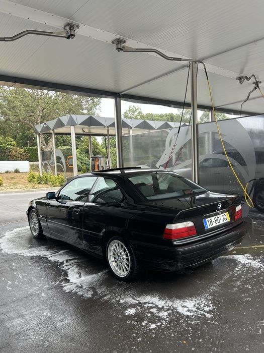 Bmw e36 coupé muito bem estimado