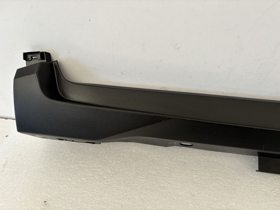 Toyota CHR C-HR I 1 16- listwa progowa prawa nakładka na próg prawy