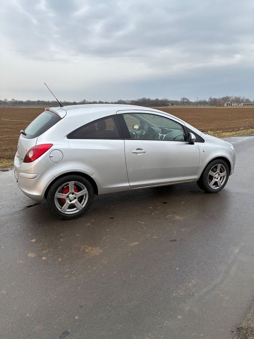 Opel Corsa D 1.2 2008