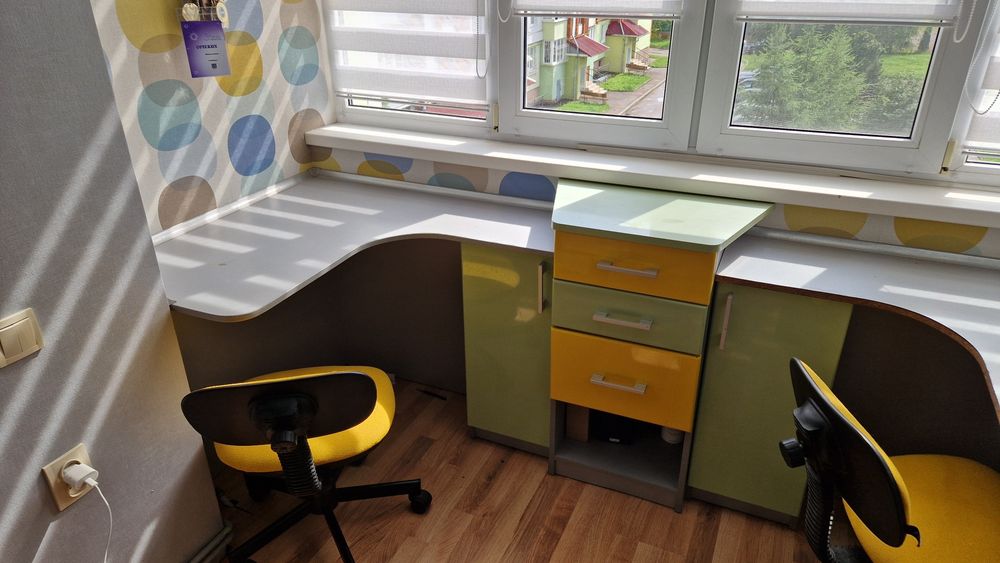 Меблі в дитячу + крісла