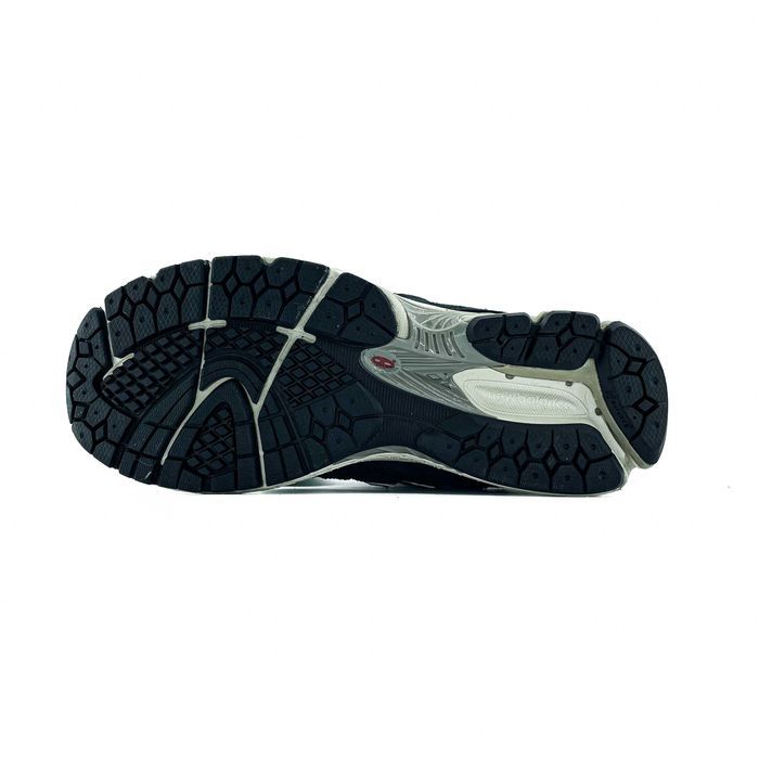 Женские кроссовки New Balance 2002R "Protection Pack Black" 36-40