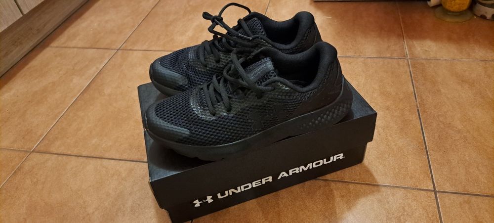 Buty Under Armour 38,5 wkł.wew 25