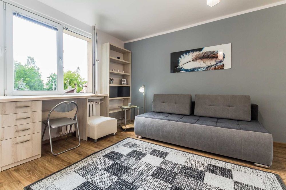 Właściciel wynajmie - Bieżanów - Jasińskiego - studio 22m2 - od 1 sierpnia - parking i piwnica w cenie - 1 piętro