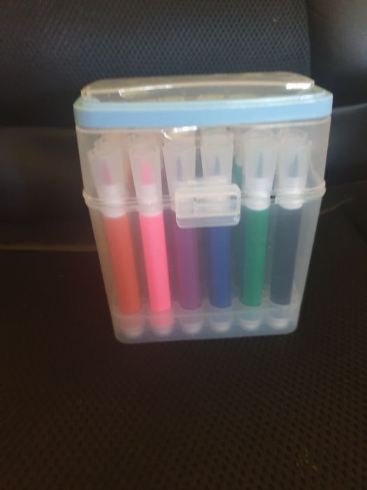 24 canetas coloridas para pintar