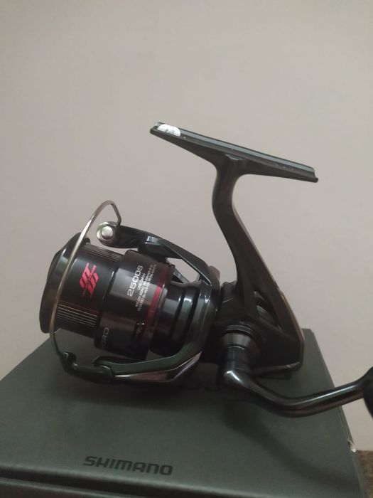 Kołowrotek Shimano Vanford FA 2500 ultralight 2500S