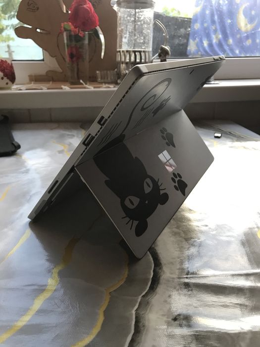 Продам планшет Microsoft Surface Pro 4