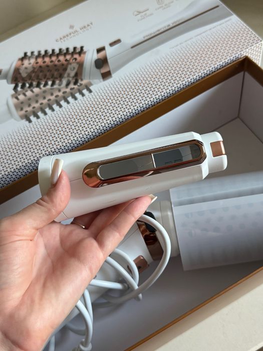 Фен-щітка Rowenta CARE CF9720F0