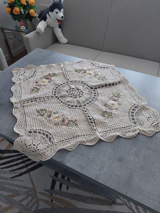 Serweta na stół  75 x 75