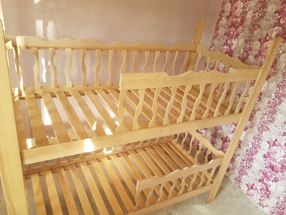 Детская кровать,двухьярусная из натурального дерева Ясень