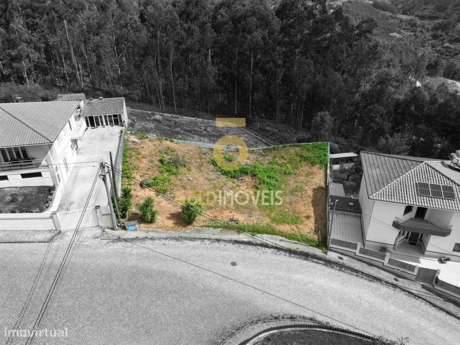 Lote de Terreno Urbano em Bairros, Castelo de Paiva