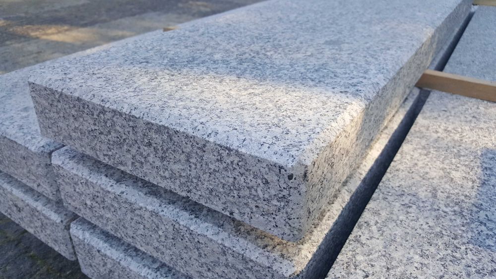Schody stopnie granitowe gr. 5cm szare szary Strzegom płomieniowane granit płyty stopnice
