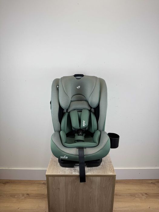 Fotelik samochodowy Joie Bold R 9-36kg