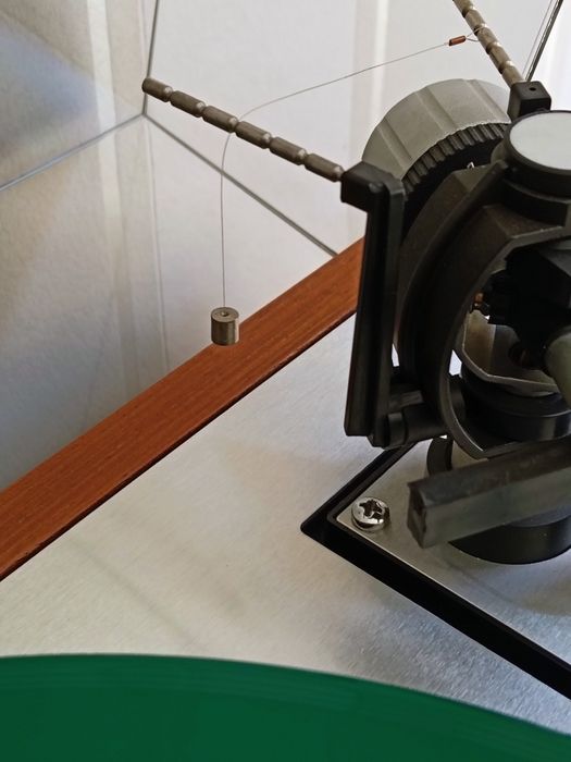 Gira Discos Thorens TD 166 - Célula Shure M75-6S