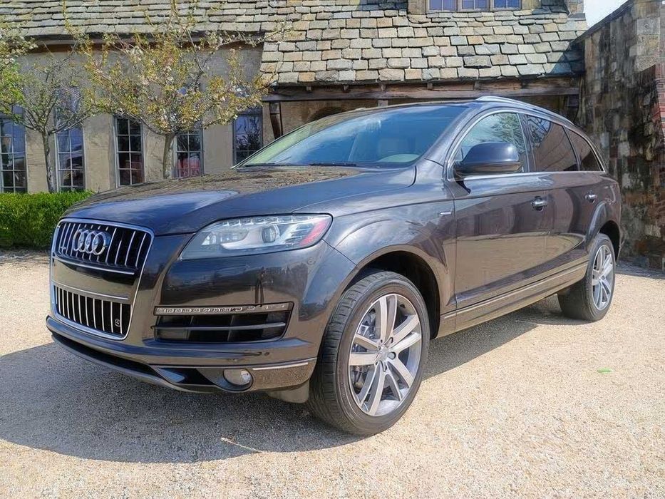 Audi Q7      2014