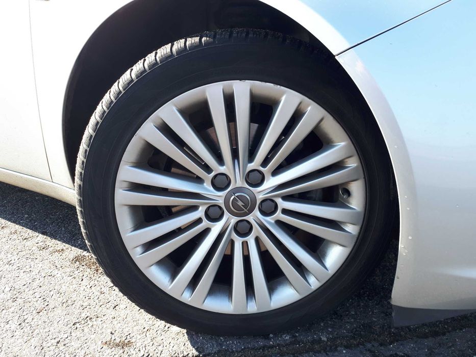 Opel Insignia 2.0 TD BiTurbo, Cosmo, 4x4 Infinity + subwoofer!