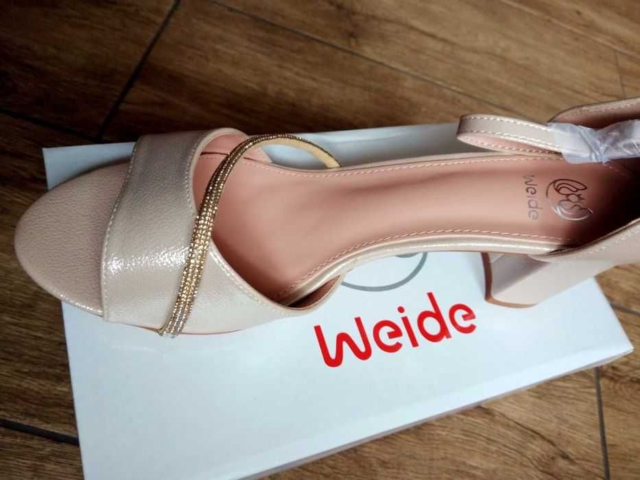 Eleganckie błyszczące damskie sandały r37