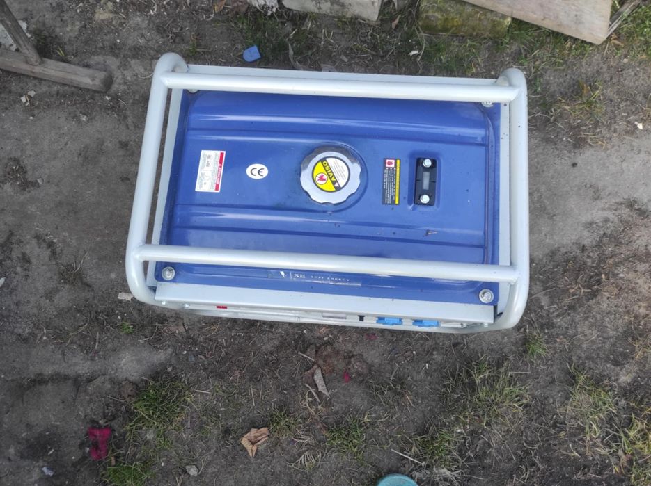 Продаєця Генератор