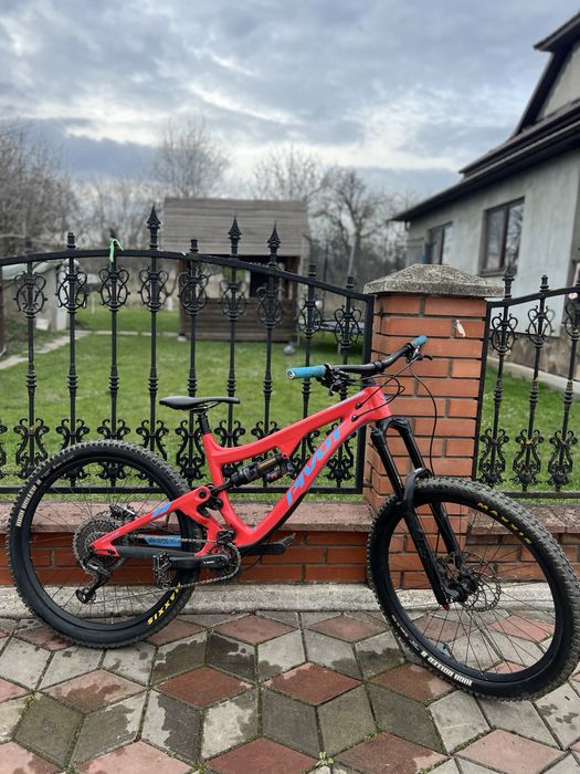 Карбоновий велосипед Pivot firebird 2019