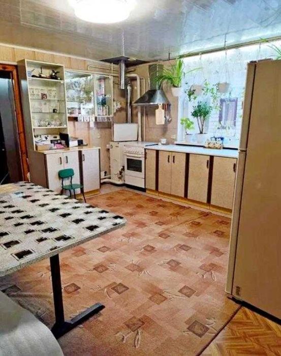 Продам часть добротного кирпичного дома