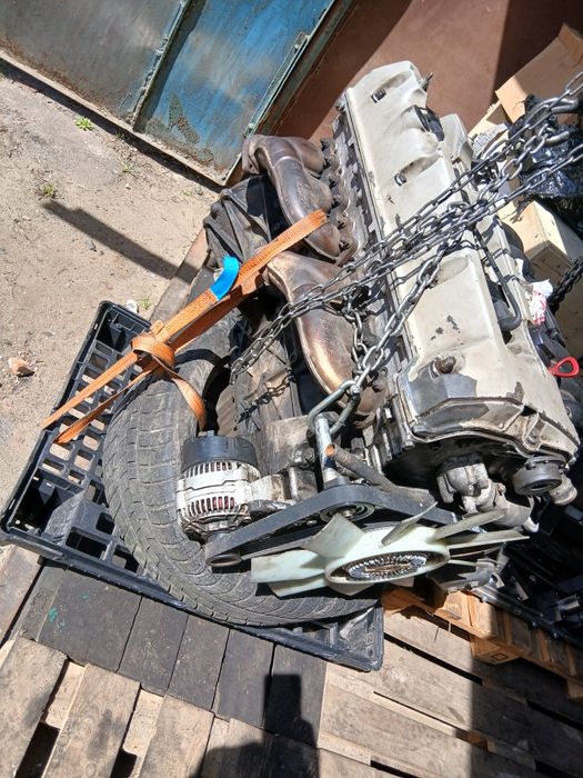 Мотор . Двигун Mercedes  w 124