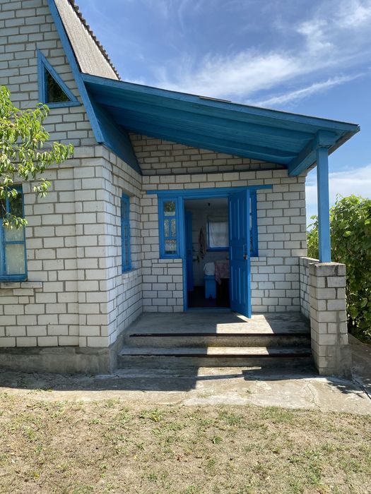 Продам доглянуту дачу в с. Бортники ( 12 км від Фастова ).