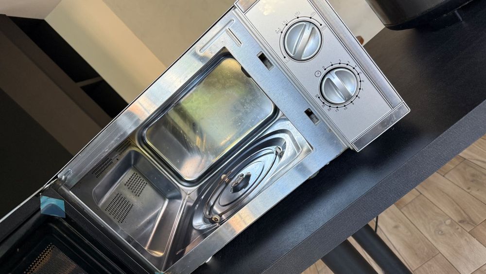 Kuchenka mikrofalowa gastronomiczna Bartscher 23 l / 900 W