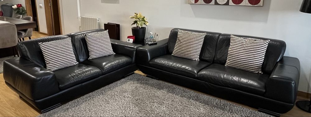 Sofá de pele preto