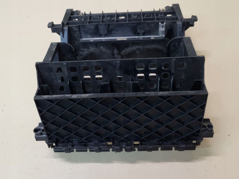 ramka obudowa kieszeń kosz radia deski led audi a4 b6 8e b7 8e0858005e oe