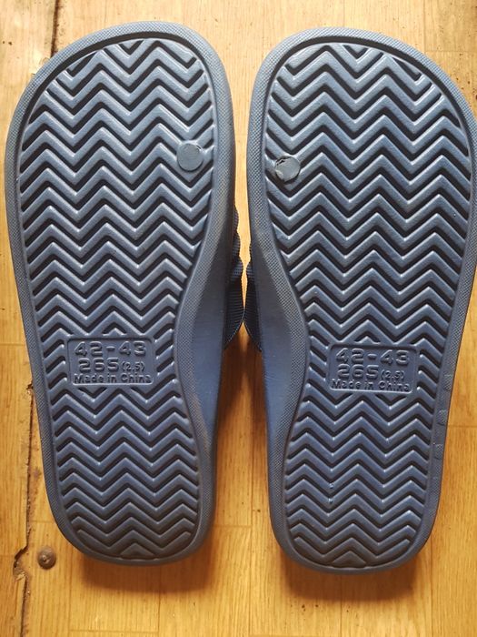 Чоловічі літні тапочки для ванної кімнати. Розмір 42-43