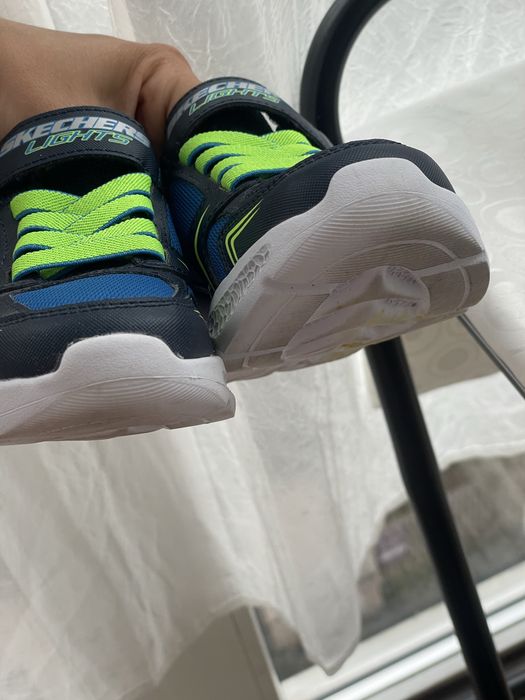 Кросівки Skechers Lights із лампочками