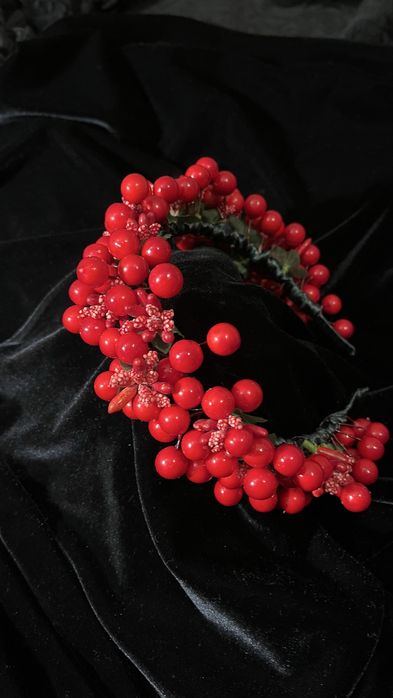 Віночок з калини на голову