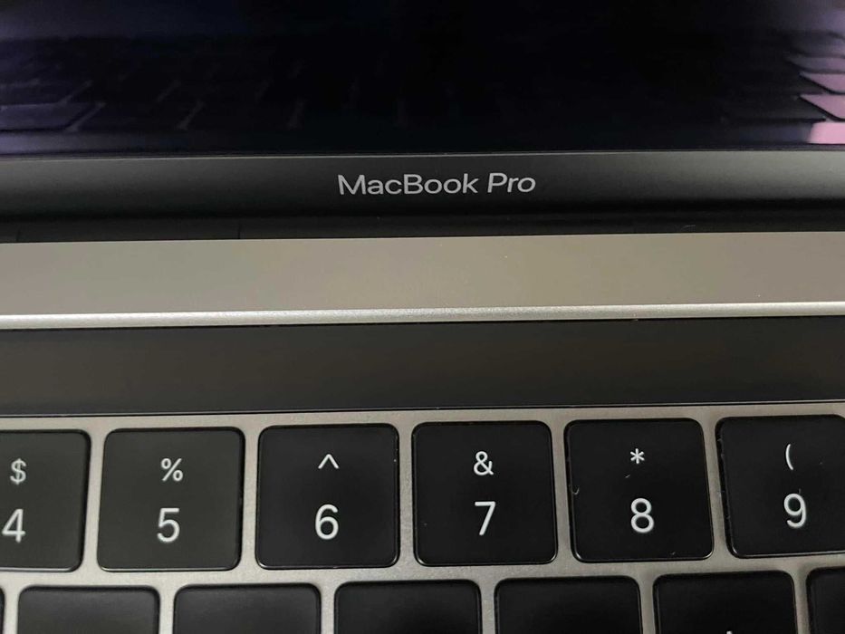 MacBook Pro 13 inch 2020