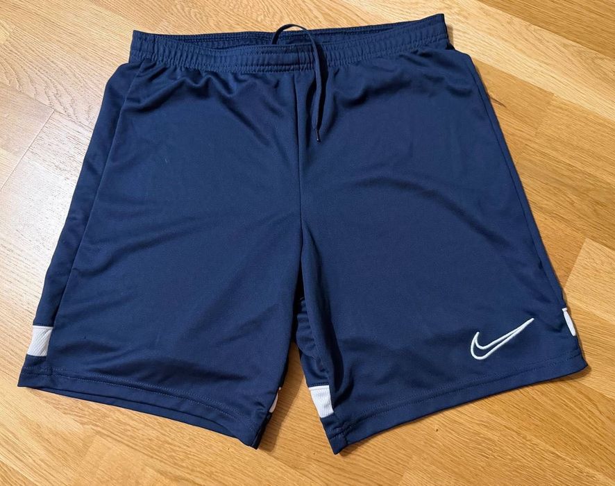 Темно-сині тренувальні шорти Nike Dri-FIT розмір S