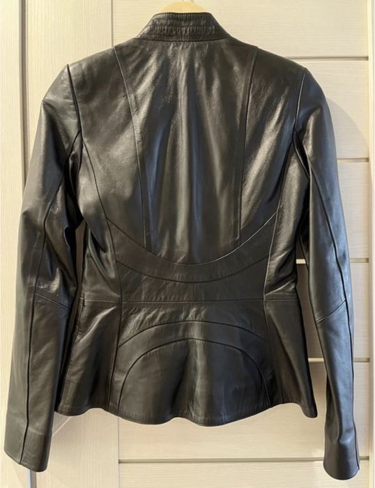 Чорна кожанка косуха з натуральної шкіри