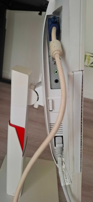 Monitor Fujitsu B19-7 LED