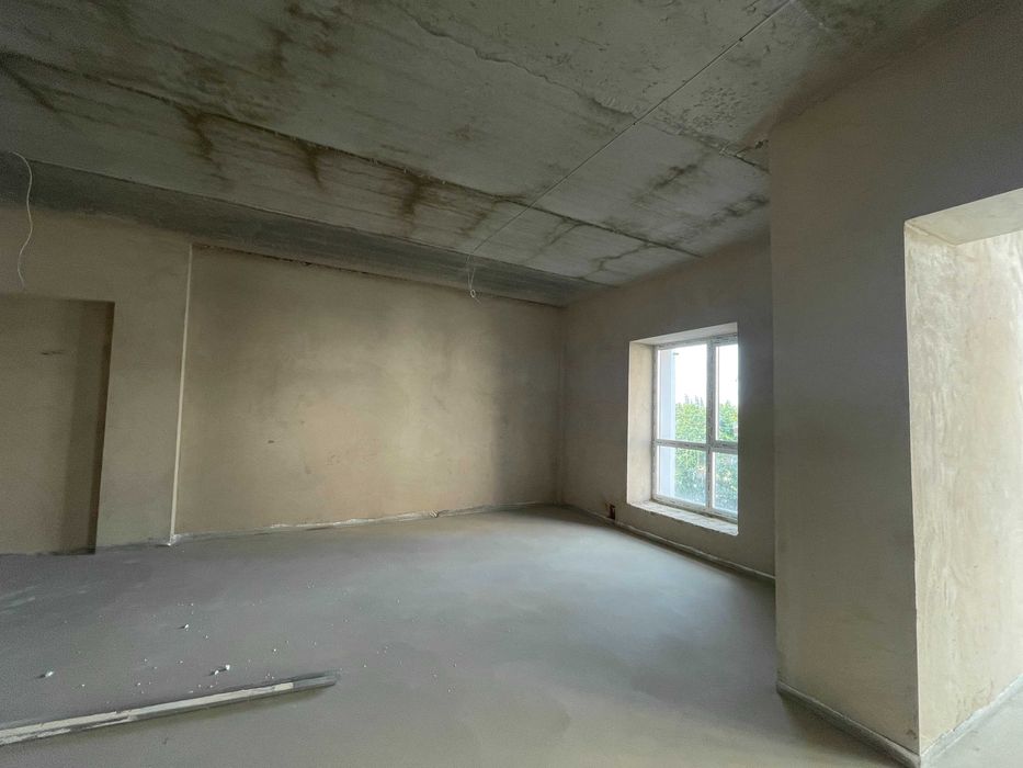 Комерція в ЖК "GRAND Липини". Зданий будинок.