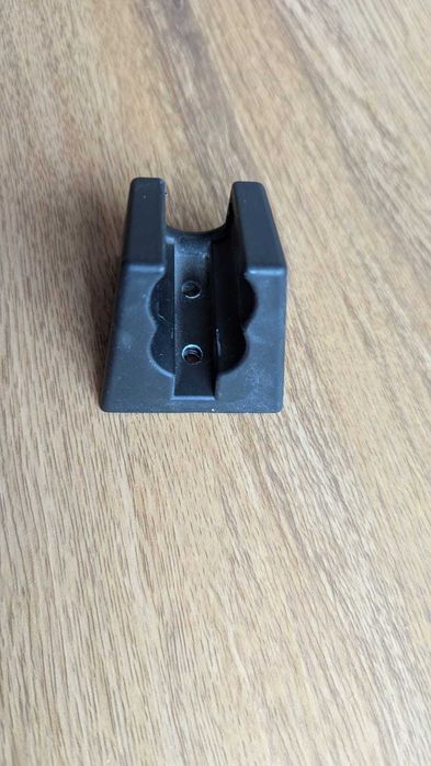 Suporte de chuveiro preto