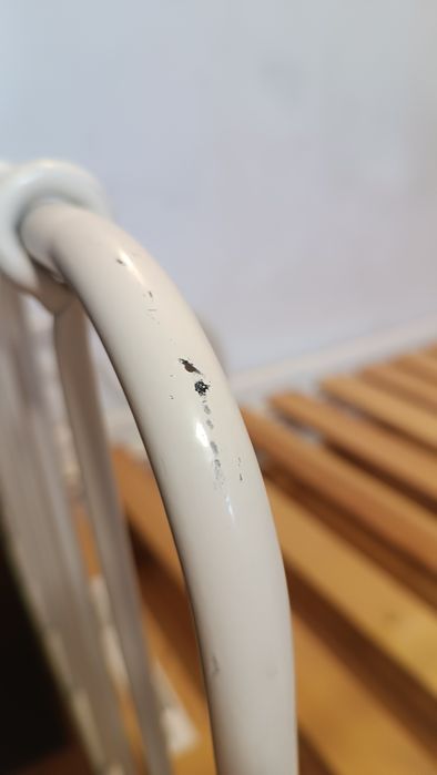 Metalowa rama do łóżka