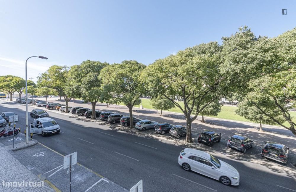 Quarto - localizado em Alameda Lisbon