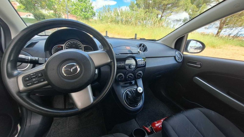 Mazda 2 1.3 Gasolina 2011 – 3 Portas – Económico e Fiável