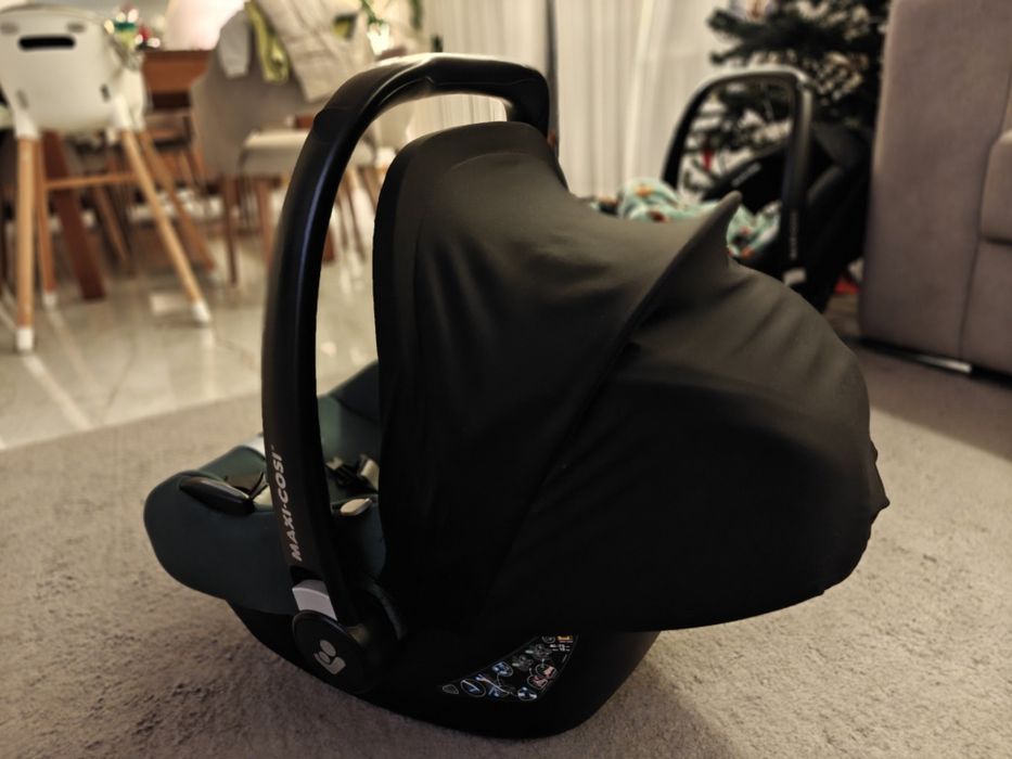Ovo Maxi-Cosi CabrioFix i-Size + base carro