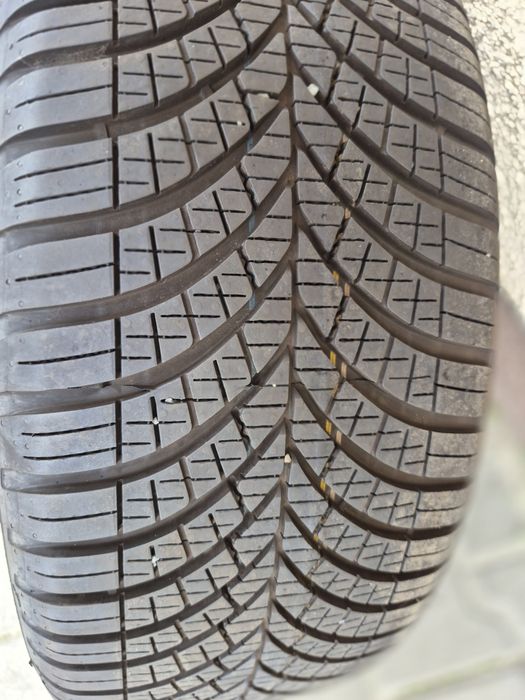 Alufelga VOLVO V40 CROSS COUNTRY 7.5J18 31423875 225/45 R18 nowa